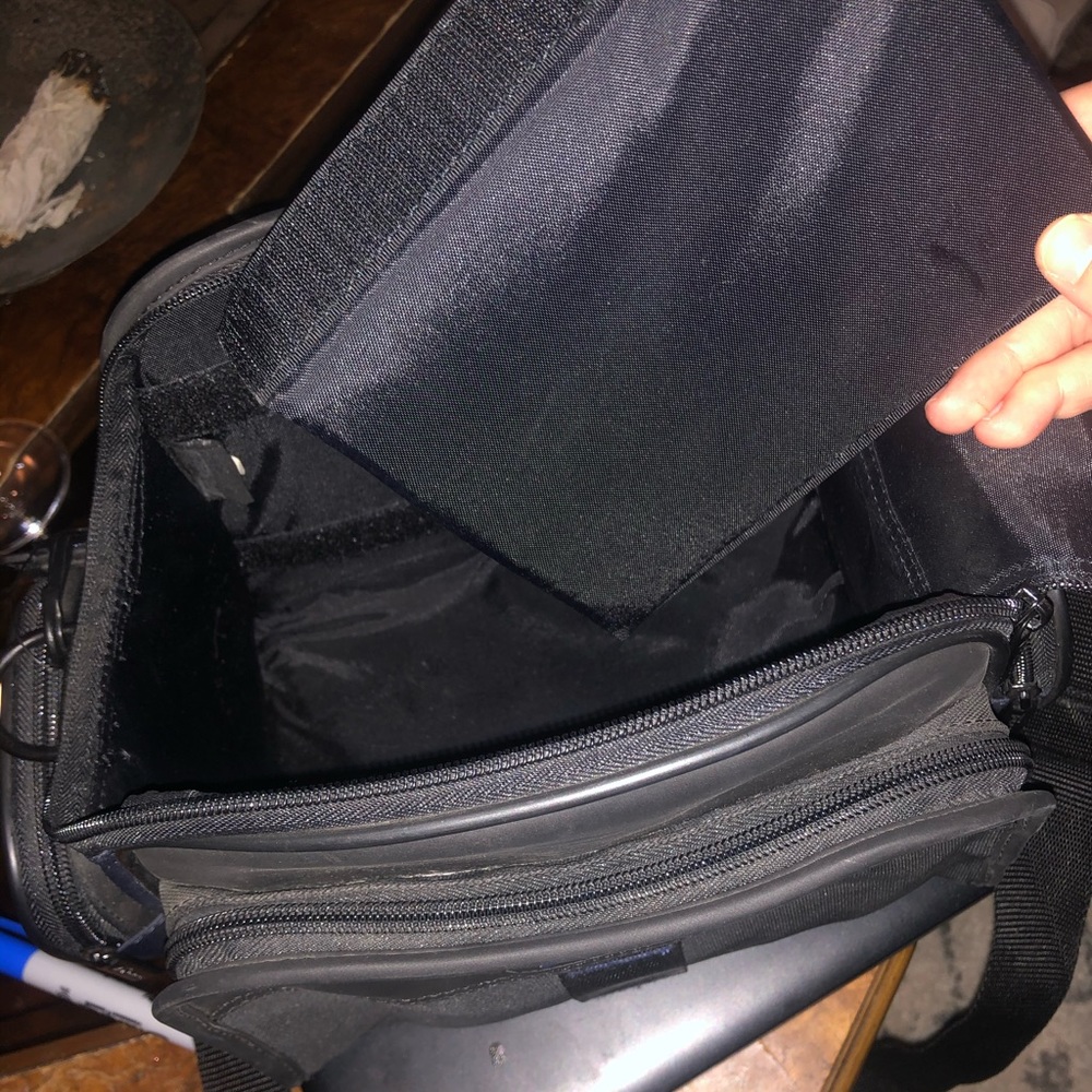 TARGUS Camera/Video Case - Picture 4 of 4